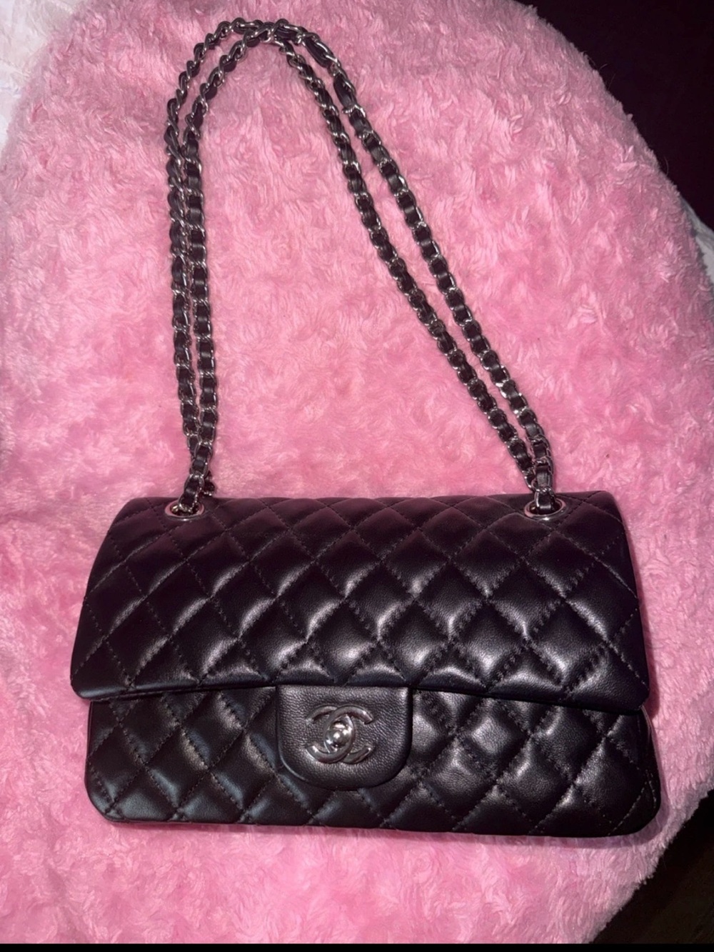 CHANEL Black Quilted Shoulder Bag with Chain Strap